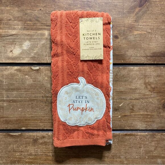 NWT Kitchen Towels Set of 2 Thanksgiving Fall Home Decor Orange White - Picture 1 of 7